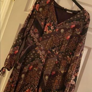 🐇 NY&C patterned romper with long covering